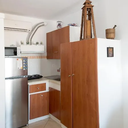 Irini Апартаменты Псароу